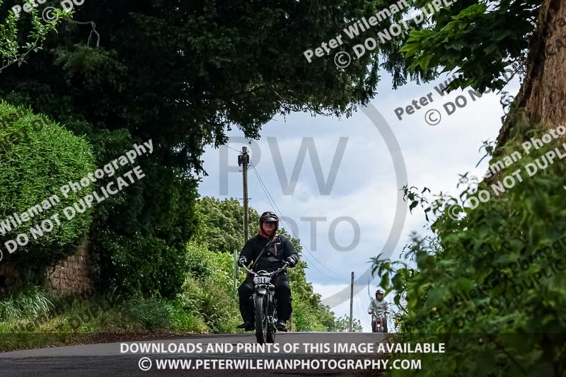 Vintage motorcycle club;eventdigitalimages;no limits trackdays;peter wileman photography;vintage motocycles;vmcc banbury run photographs
